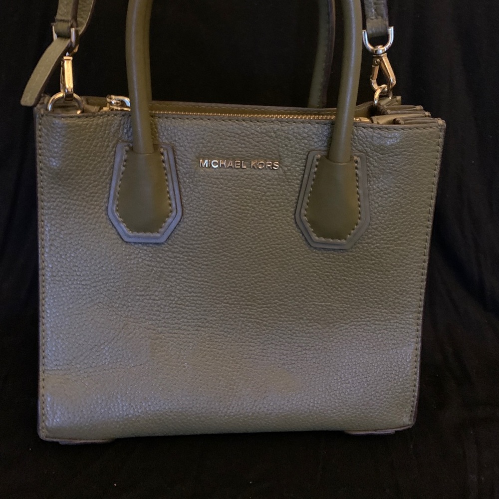 Michael Kors Mercer Pebbled Leather Crossbody Bag (olive gold)